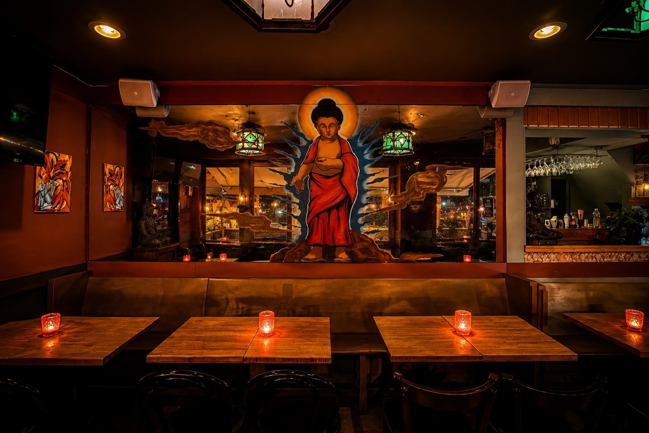 Pour Boy Dining Area with Candlelight